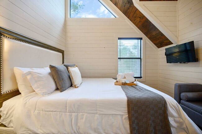 Building Photo - 295 Apple Rdg Ln