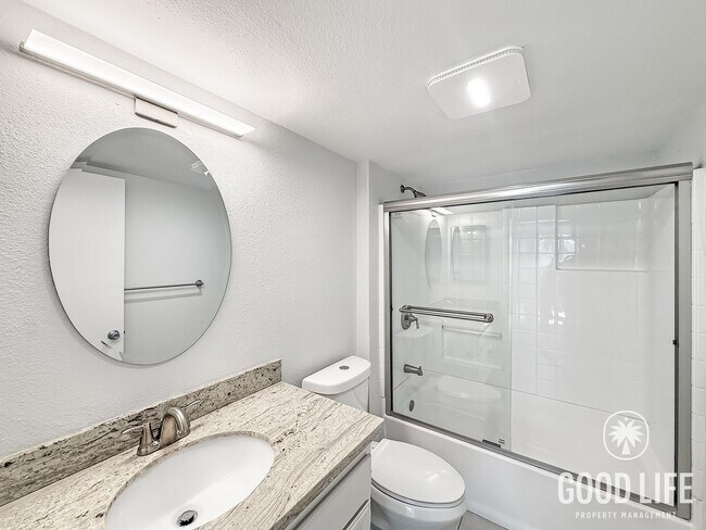 Building Photo - Beautiful 3B/2.5BA Condo in UTC for Rent!