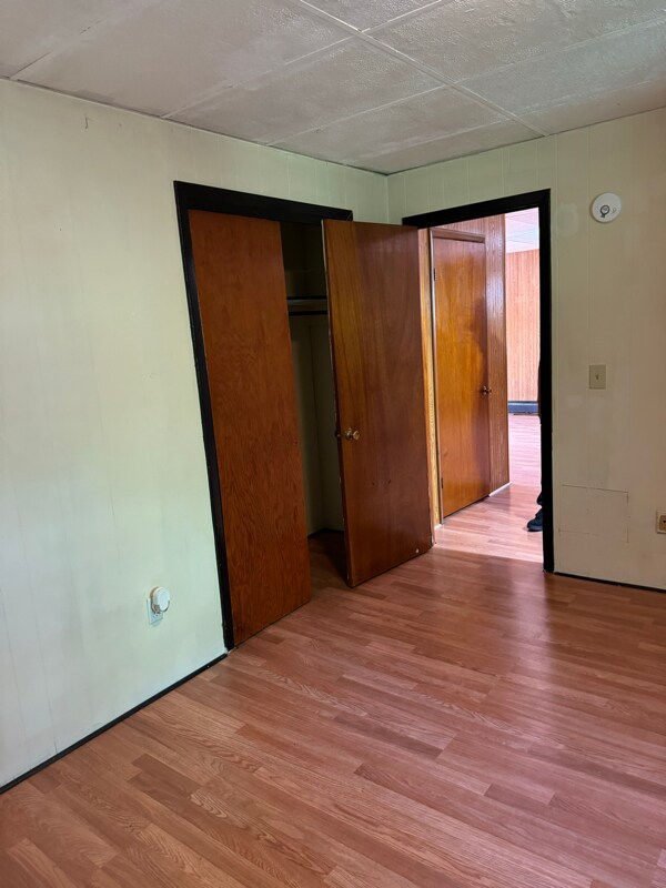 Building Photo - 10 Adams St