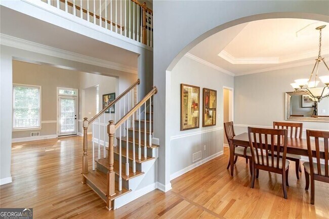 Building Photo - 651 Briarleigh Way