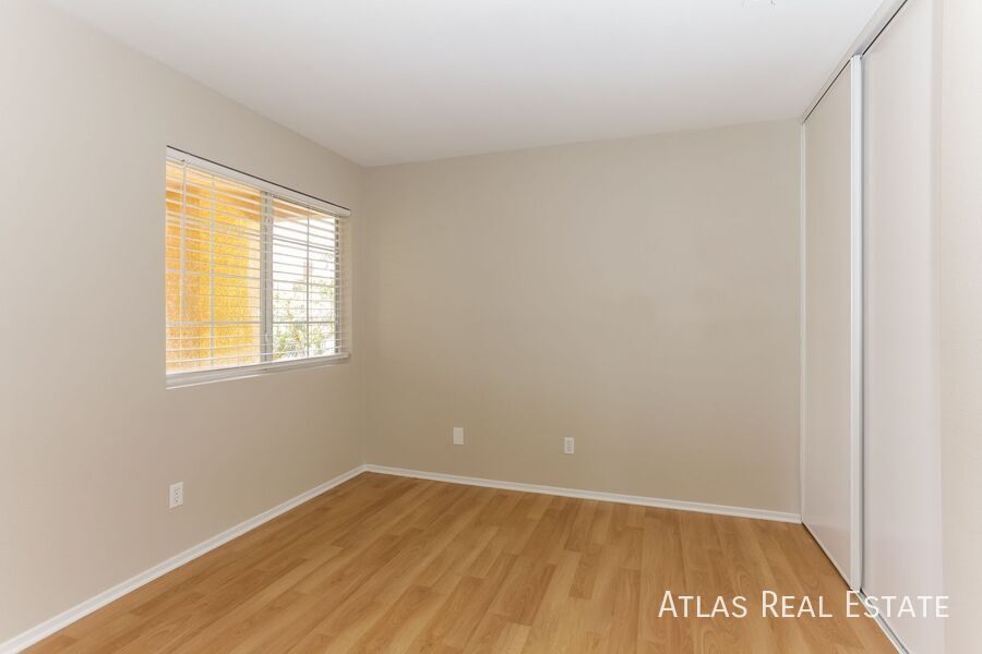 Building Photo - 6122 Flaming Arrow Rd