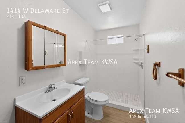 Building Photo - 1414 W Delaware St