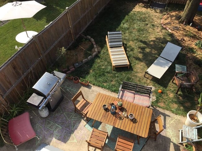 Building Photo - 216 Washington St