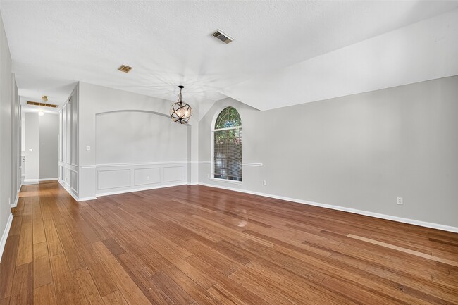 Building Photo - 16431 Red Crest Dr