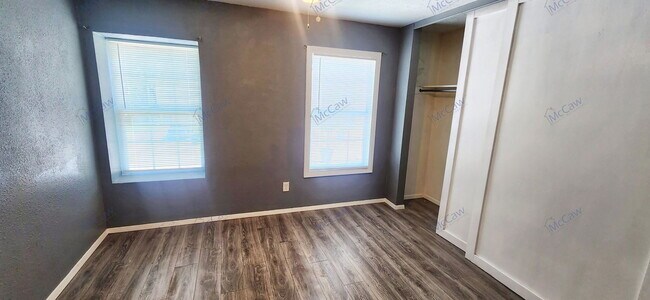 Building Photo - 9510 Olde Towne Row