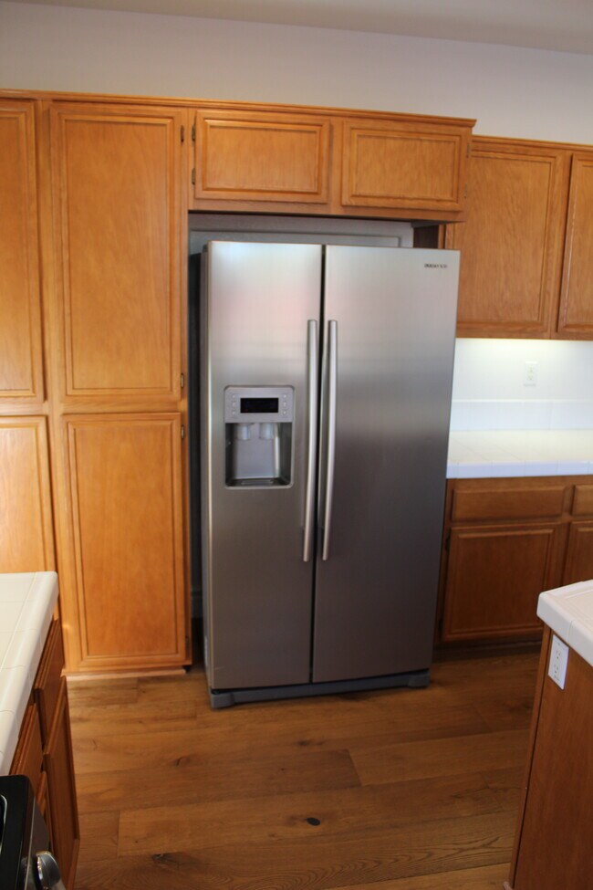 Building Photo - 35703 Date Palm St