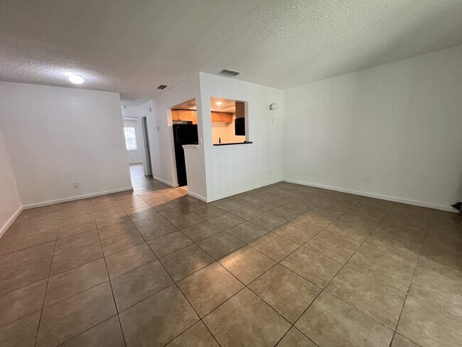 Building Photo - 138 Lewfield Cir