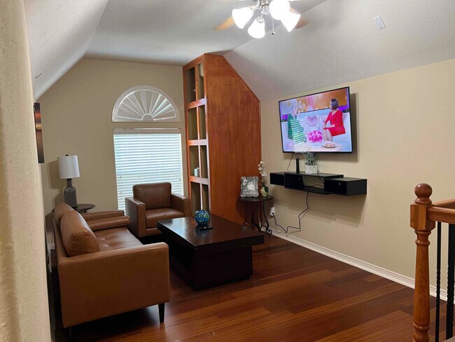 Building Photo - 14014 Summer Ash Ln