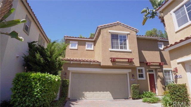 Building Photo - 112 Las Flores