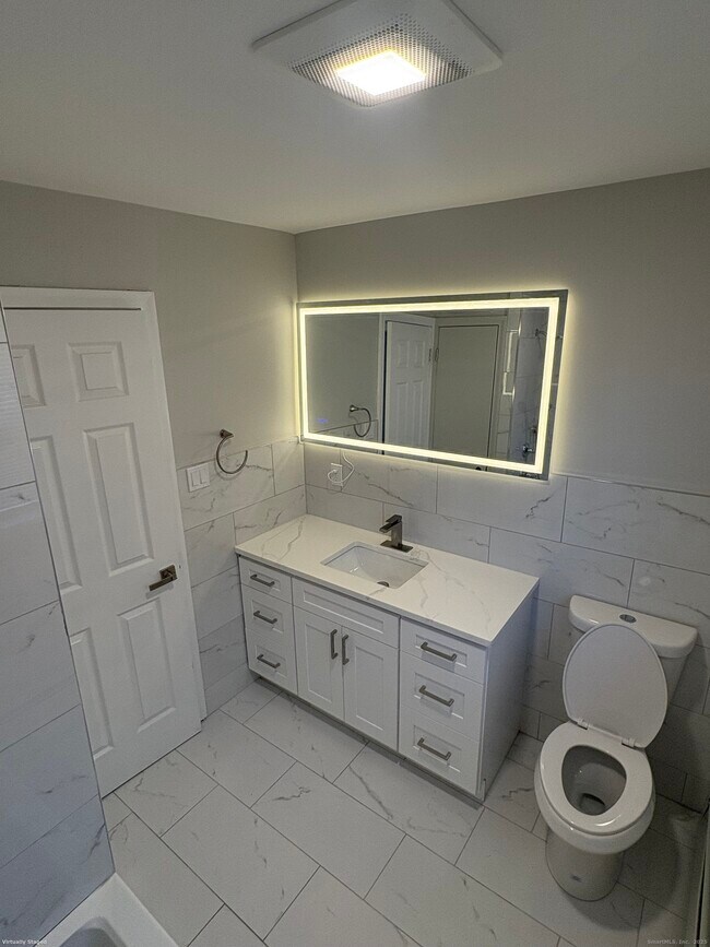 Building Photo - 19 Mill St