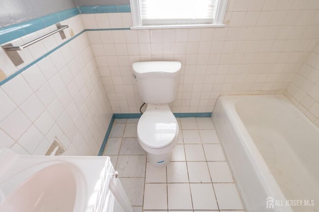 Building Photo - 217 MacArthur Ave