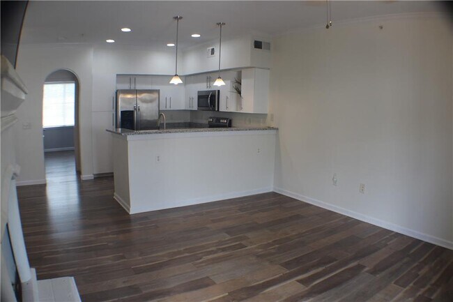 Building Photo - 11203 Ranch to Market Rd 2222