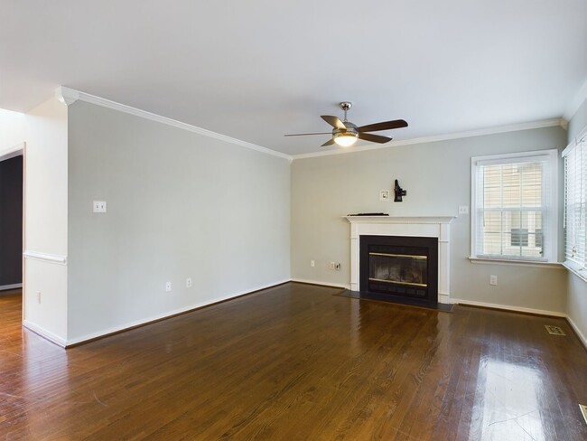 Building Photo - 2824 Hampton Woods Dr