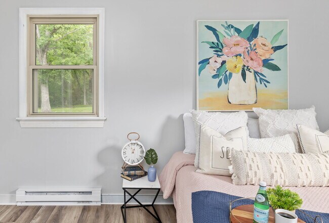 Building Photo - 10511 Lunswood Rd