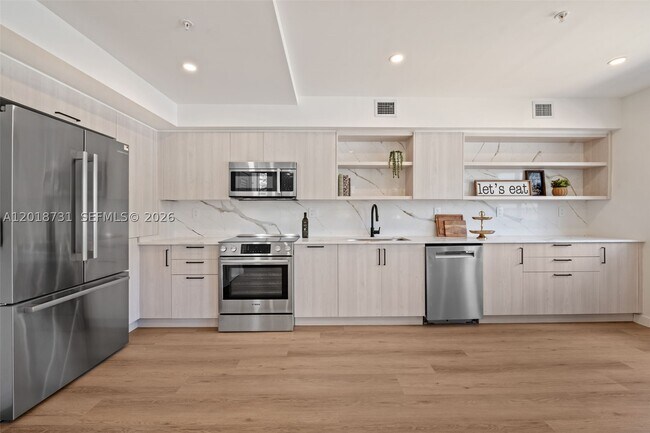 Building Photo - 726 NW 55th St