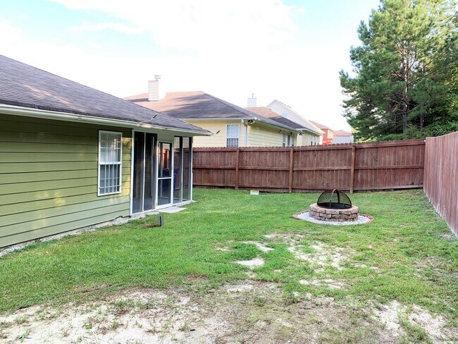 Building Photo - 207 Beaumont Heights