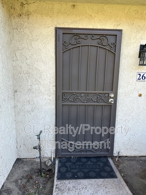 Building Photo - 1077 S Santo Antonio Dr