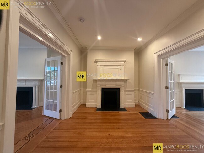 Building Photo - 1755 Beacon St