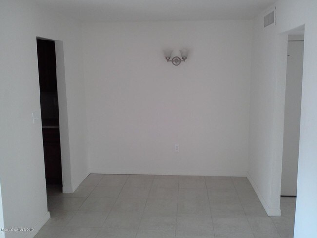 Building Photo - 1440 Parkway Dr