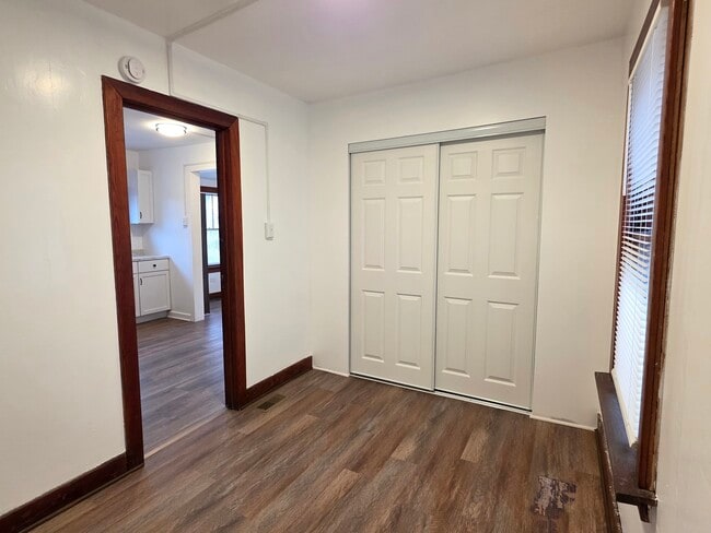 Building Photo - 117 Woodland Dr