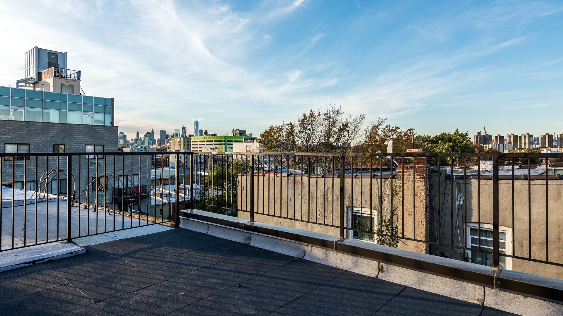 Building Photo - 595 Myrtle Ave