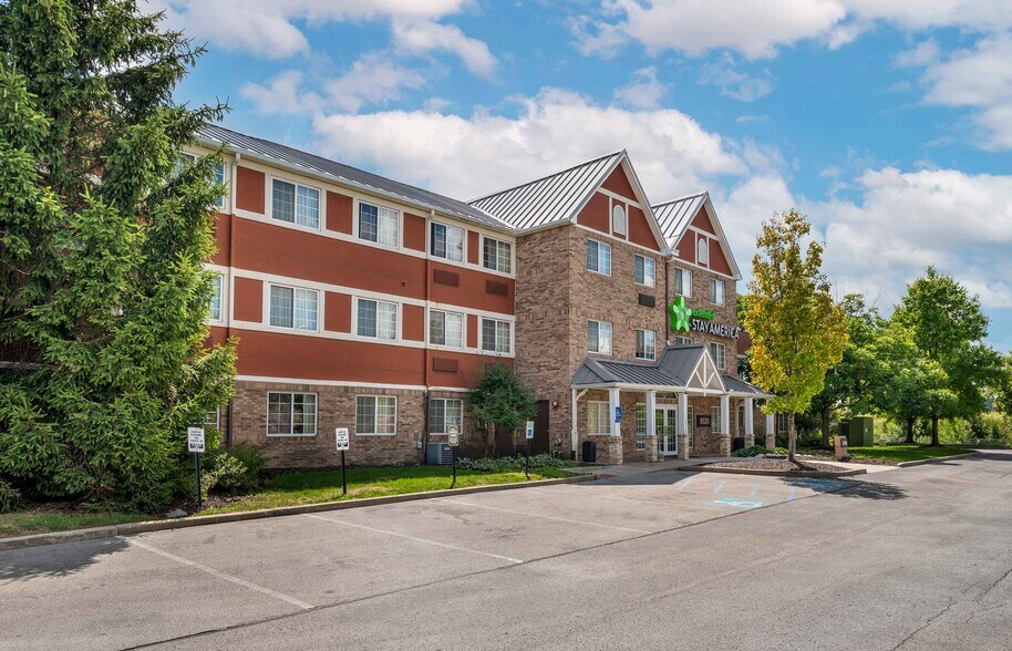 Building Photo - Furnished Studio-Indianapolis - West 86th St.