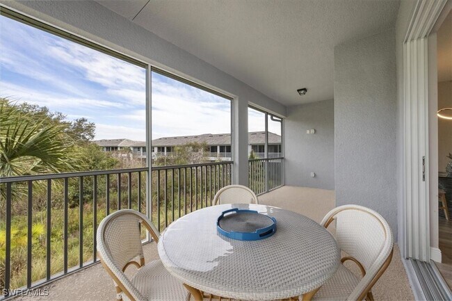 Building Photo - 2560 Seychelles Dr