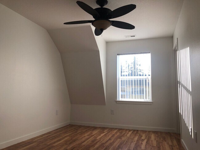 Building Photo - RARE FIND! Beautiful Triplex with Exceptio...