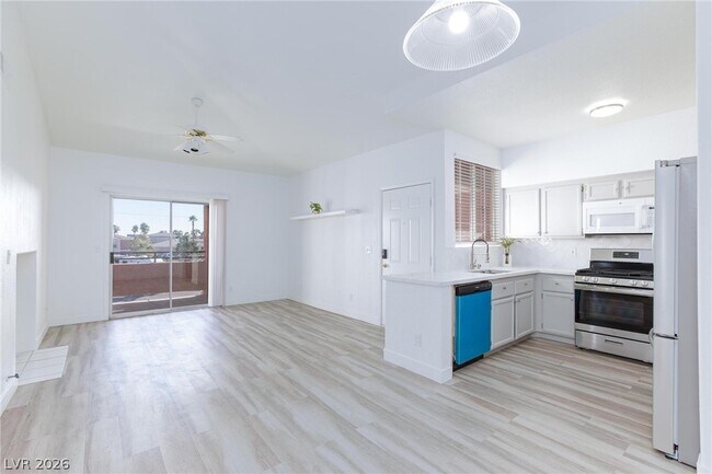 Building Photo - 7701 Himalayas Ave