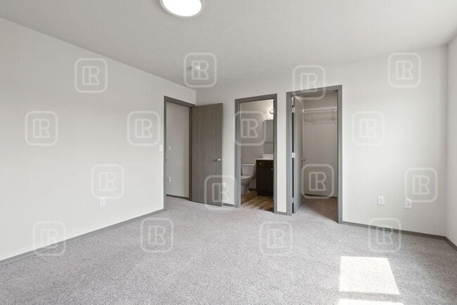 Building Photo - 14321 E 13th Ave