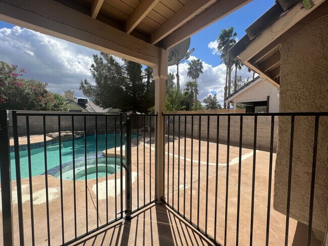 Building Photo - 362 Cavos Way