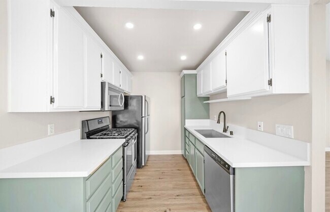 Kitchen - 20415 S Vermont Ave