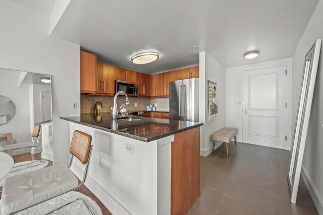 Building Photo - 88 Morgan St