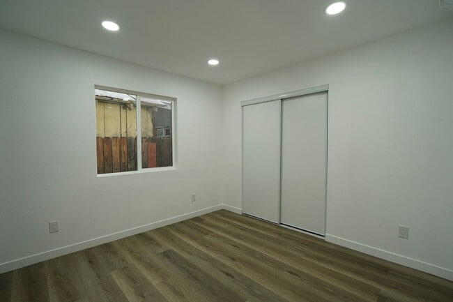 Building Photo - 925 Ohio St