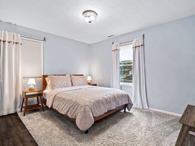 Building Photo - 6771 Greenleaf Ave