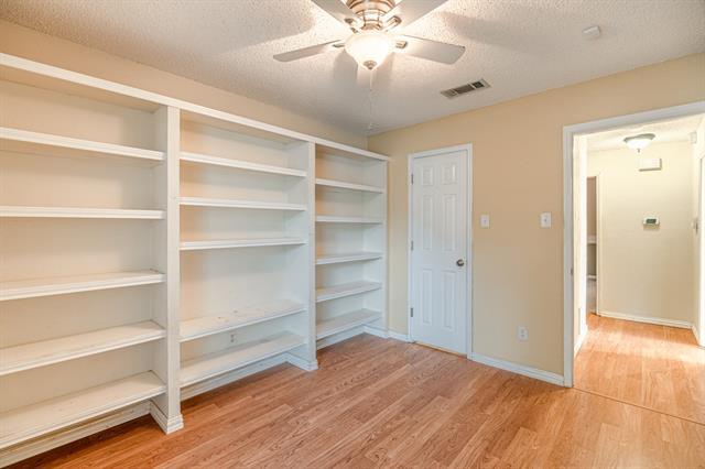 Building Photo - 7022 Escondido Dr