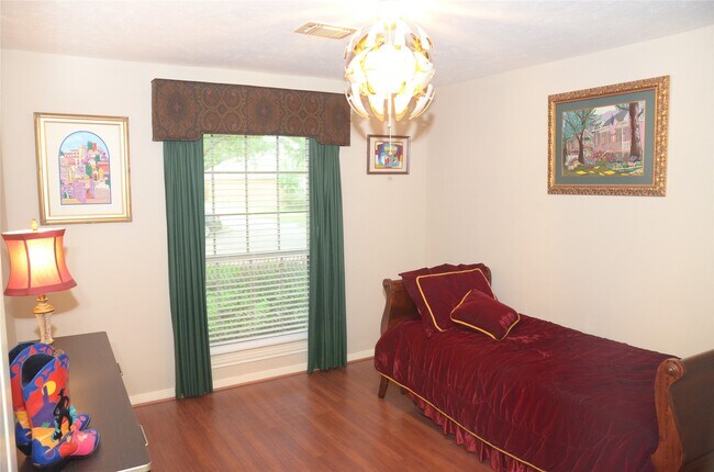 Building Photo - 2939 Rimrock Dr