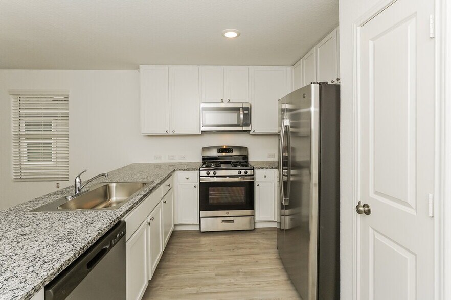 Building Photo - 14640 Greenfield Ml