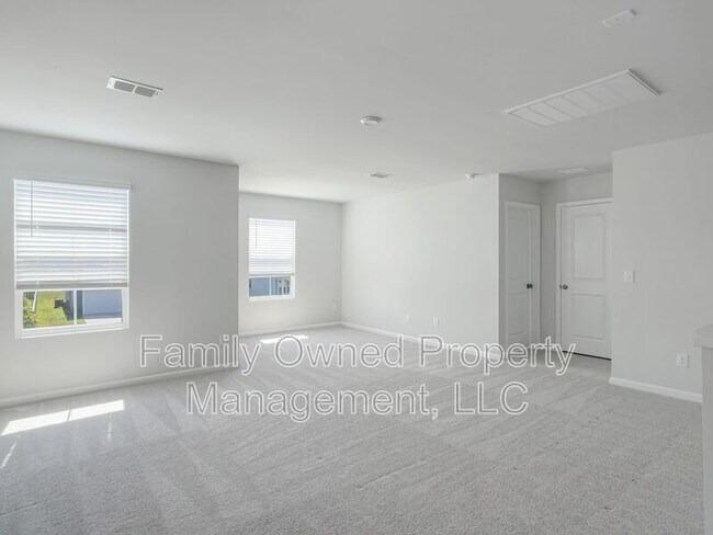 Building Photo - 519 Donnas Vw Wy