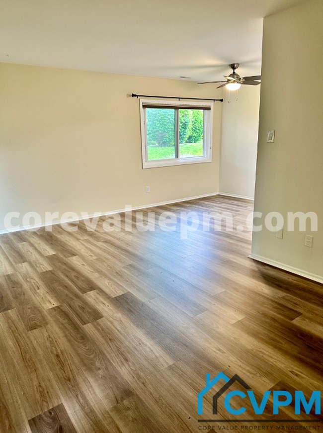 Building Photo - 1906 Ardenwood Terrace