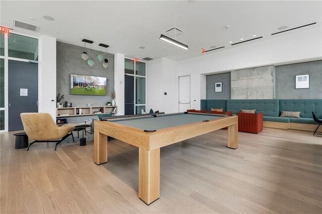 Building Photo - 301 West Ave