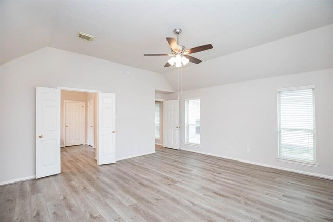 Building Photo - 2710 Falcon Knoll Ln
