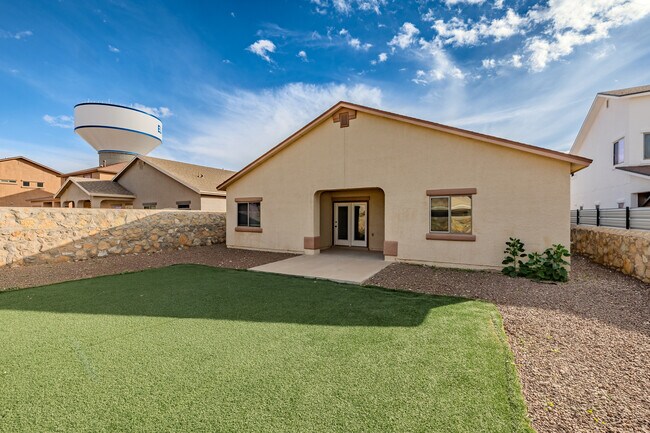 Building Photo - 14381 Alma Point Dr