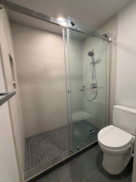 Bathroom #1 - 707 Bryant St