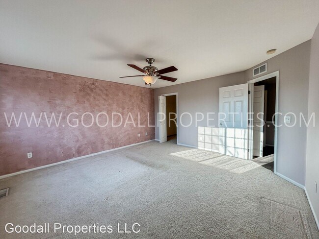 Building Photo - 2 br, 2 bath House - 3799 Village Run Dr #702