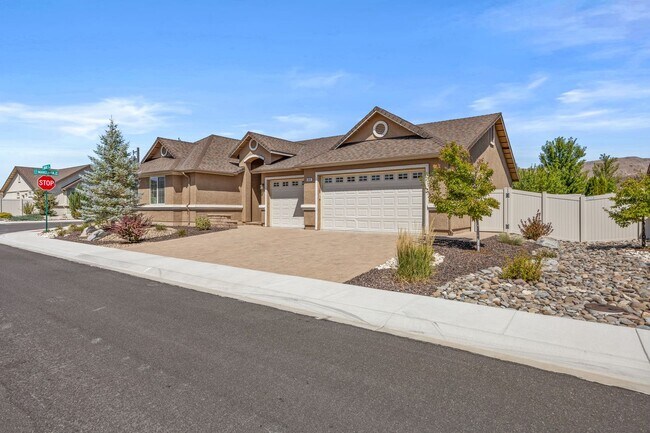 Building Photo - **Charming Home for Rent in Damonte Ranch**