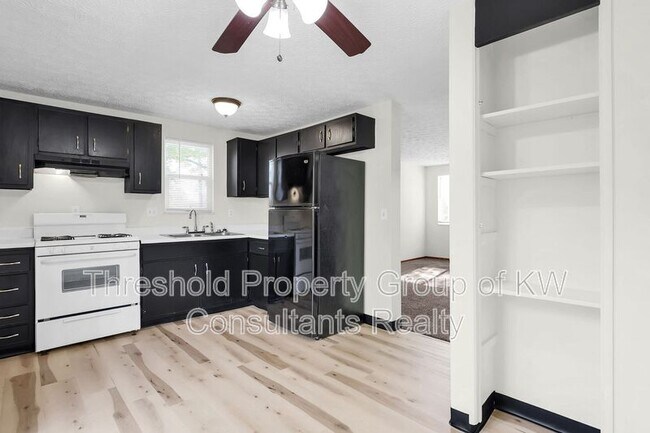 Building Photo - 3490 Clarkston Ave