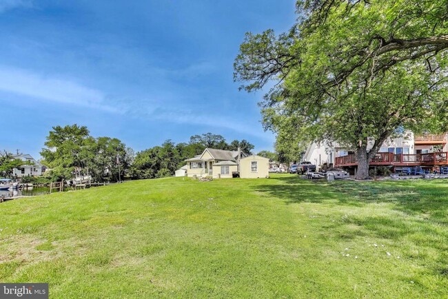 Building Photo - 8349 Bear Creek Dr