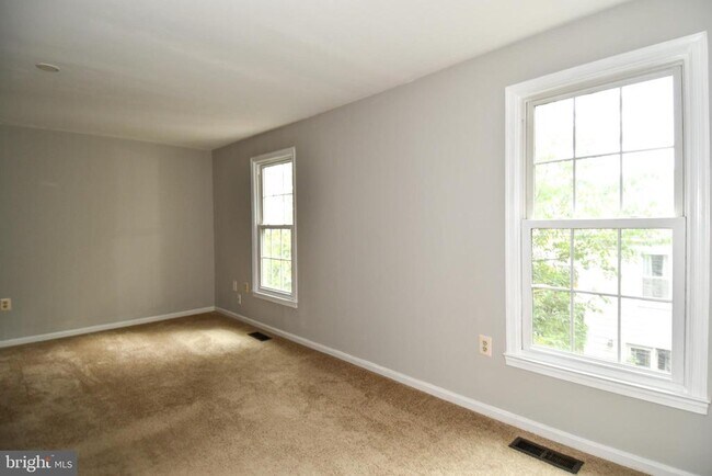 Building Photo - 13216 Country Ridge Dr