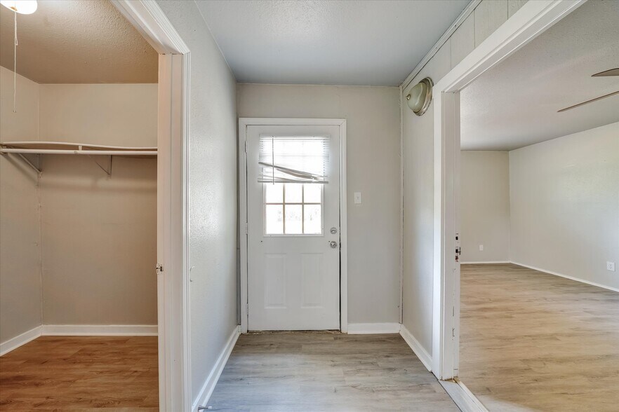 Building Photo - 15278 Mesquite Trl